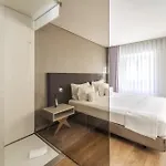 Apartment Se By House And People