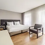 Se By House And People *