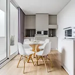 Se By House And People * Braga