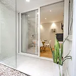 Se By House And People