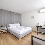 Se By House And People Apartment Braga