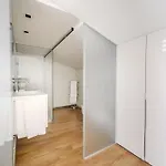 Se By House And People *