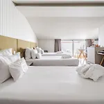 Se By House And People * Braga