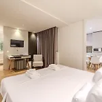 Apartment Se By House And People