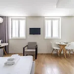 Se By House And People Braga