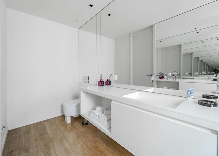 Se By House And People Lägenhet Braga