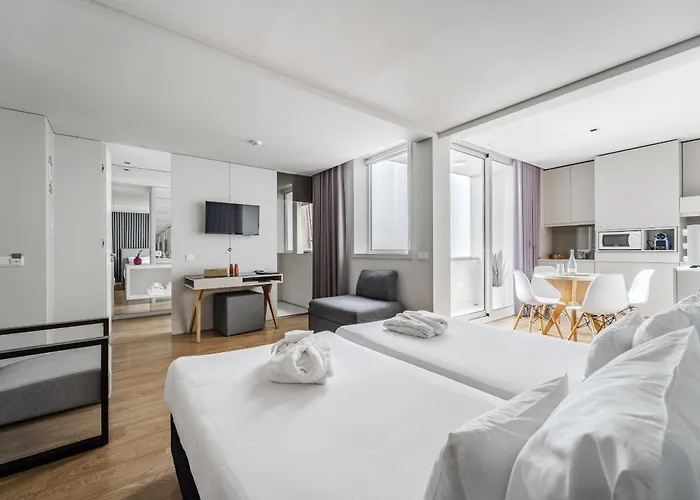 Se By House And People *