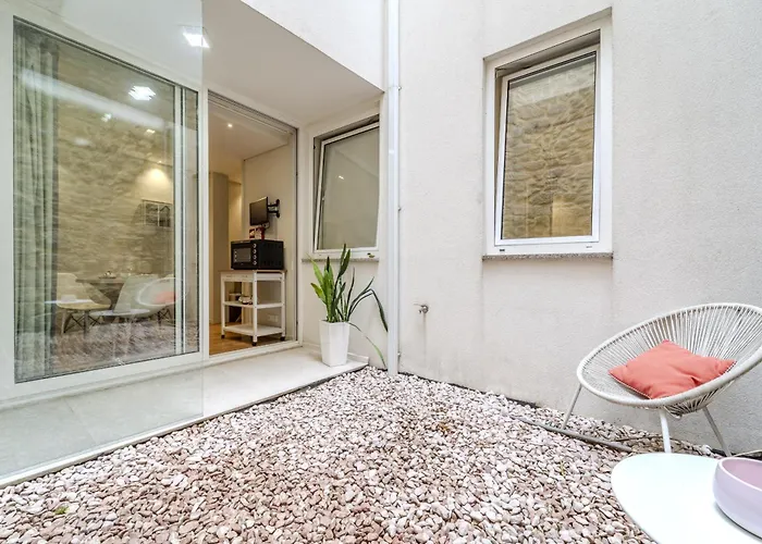 Lägenhet Se By House And People